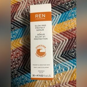 3/$20 REN Glow and Protect Serum NWT